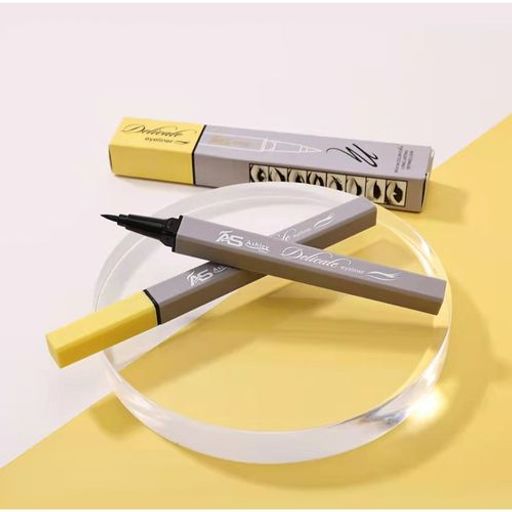 Eyeliner Liquide Noir thumbnail 3