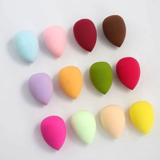 5 Mini éponges de Maquillage Couleurs Aléatoires thumbnail 4