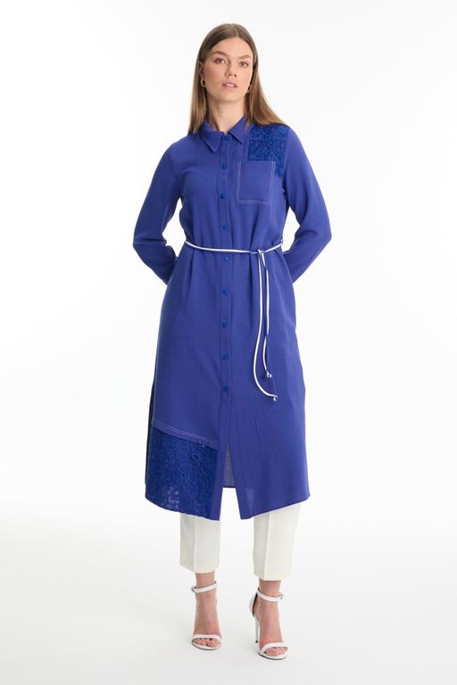 Tunique longue violette à col chemise avec dentelle T-1451 thumbnail 2
