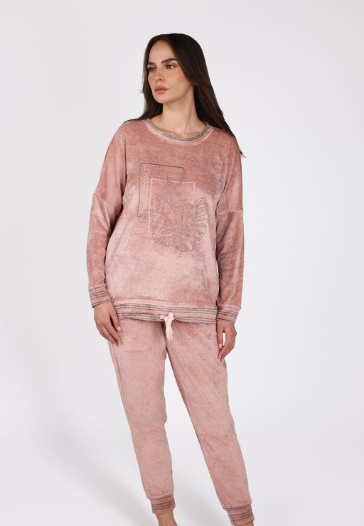 Pyjama rose à motif brodé | Collection La Douceur d’hiver thumbnail 1