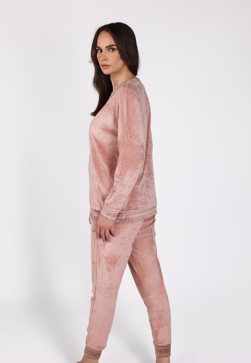 Pyjama rose à motif brodé | Collection La Douceur d’hiver thumbnail 3