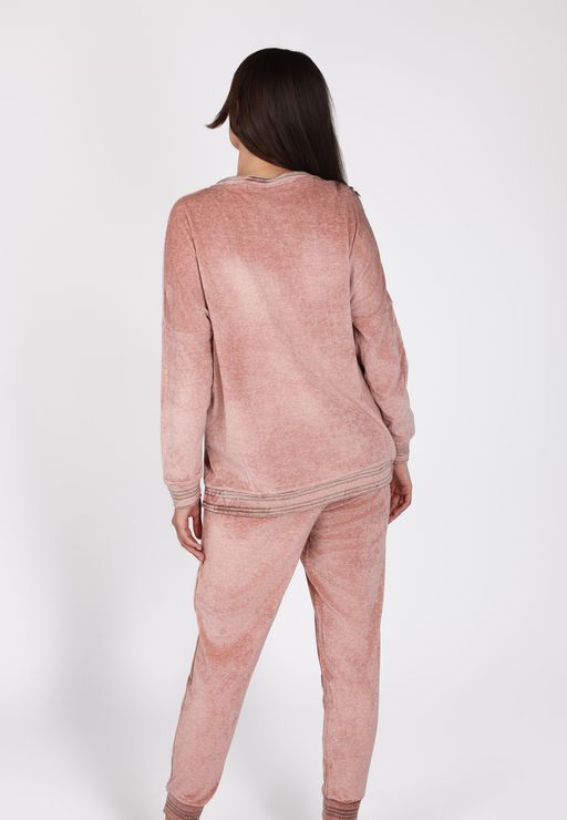 Pyjama rose à motif brodé | Collection La Douceur d’hiver thumbnail 5