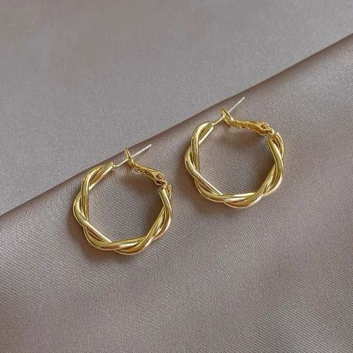 Boucles D’oreilles Anneaux Torsadés Dorés – Élégance Intemporelle en Acier Inoxydable thumbnail 2