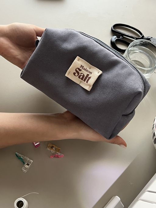 Trousse Medium Bleu En Daim  thumbnail 2