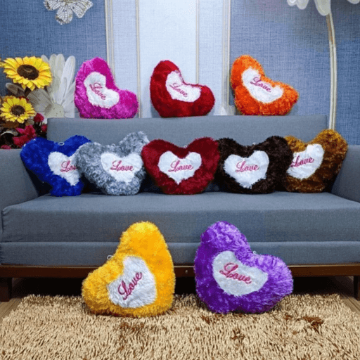 Housse De Coussin Décorative En Forme De Cœur En Fourrure Douce (couleur Aléatoire) thumbnail 1