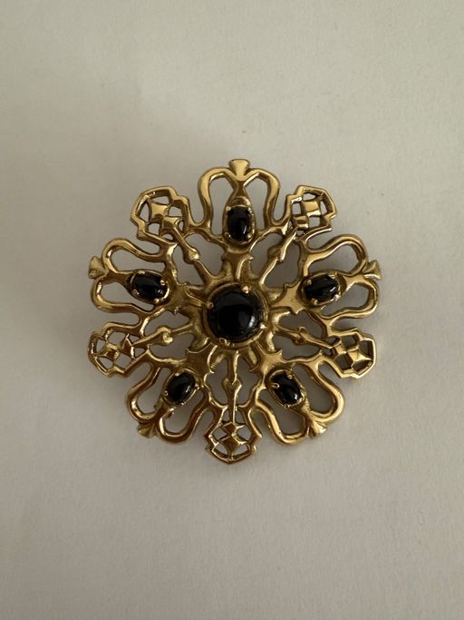 Broche Frequency thumbnail 1